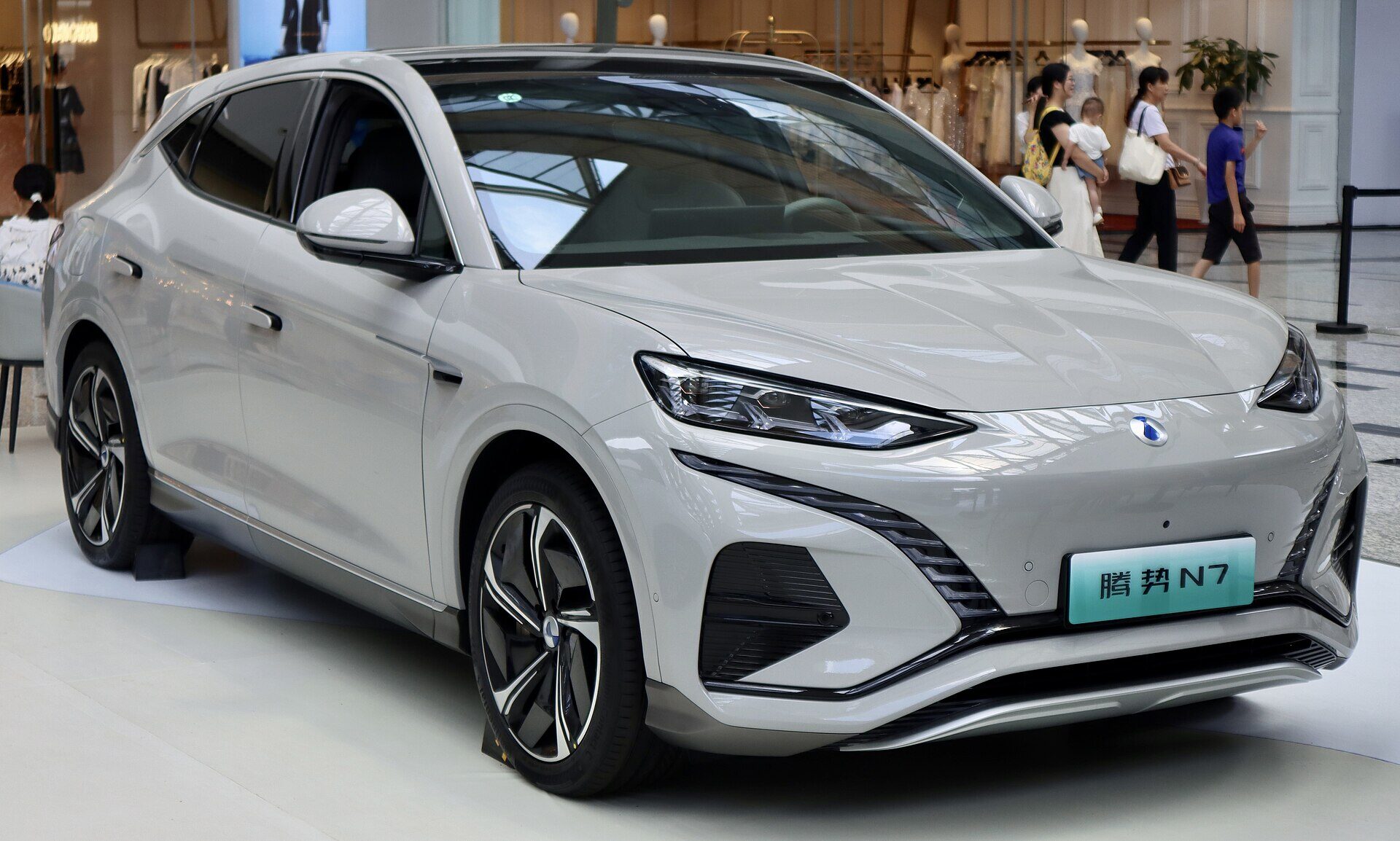 Denza N7 — premium SUV (Wikimedia Commons)