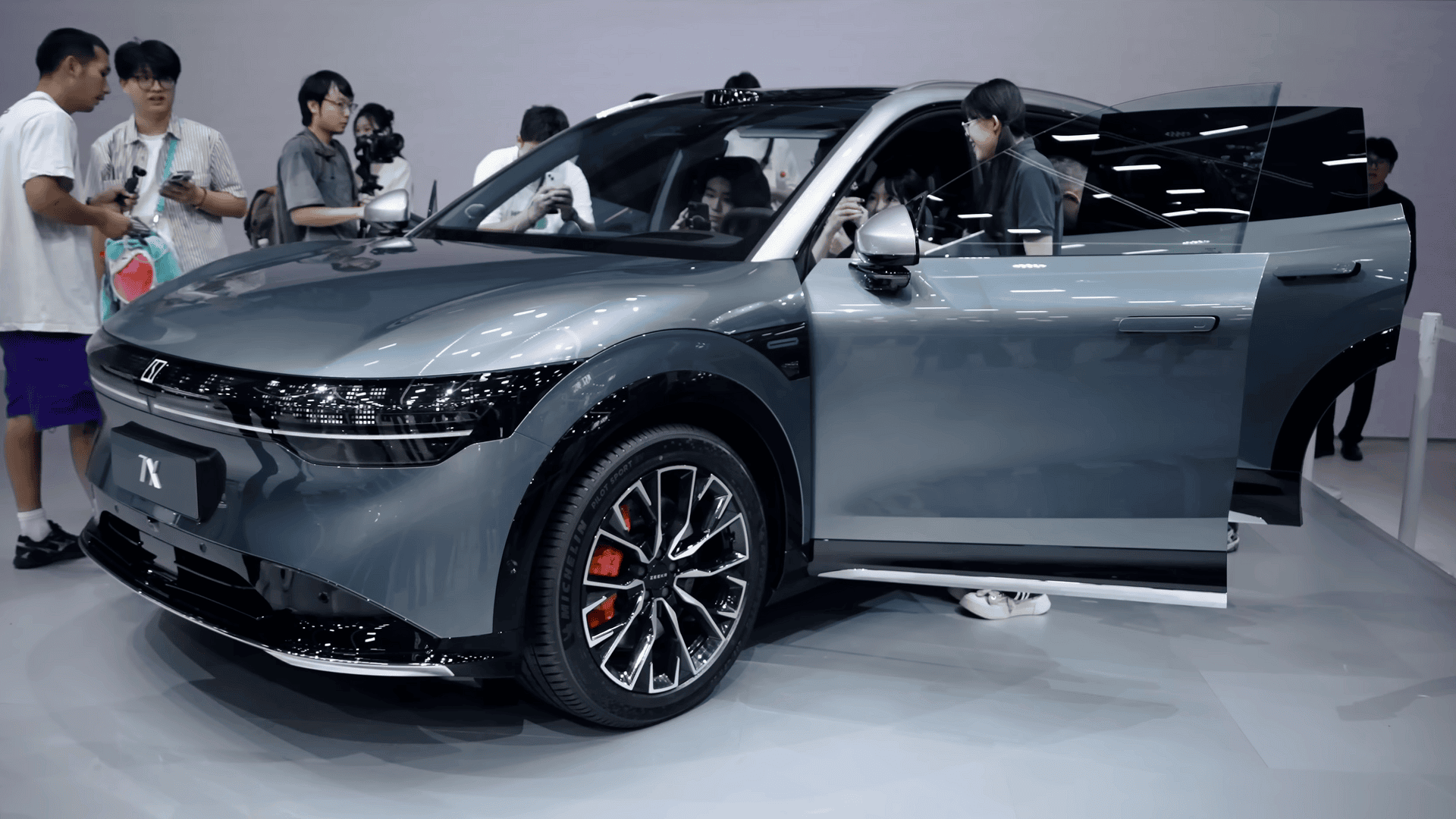 Zeekr 7X — SUV 800 V (Wikimedia Commons)