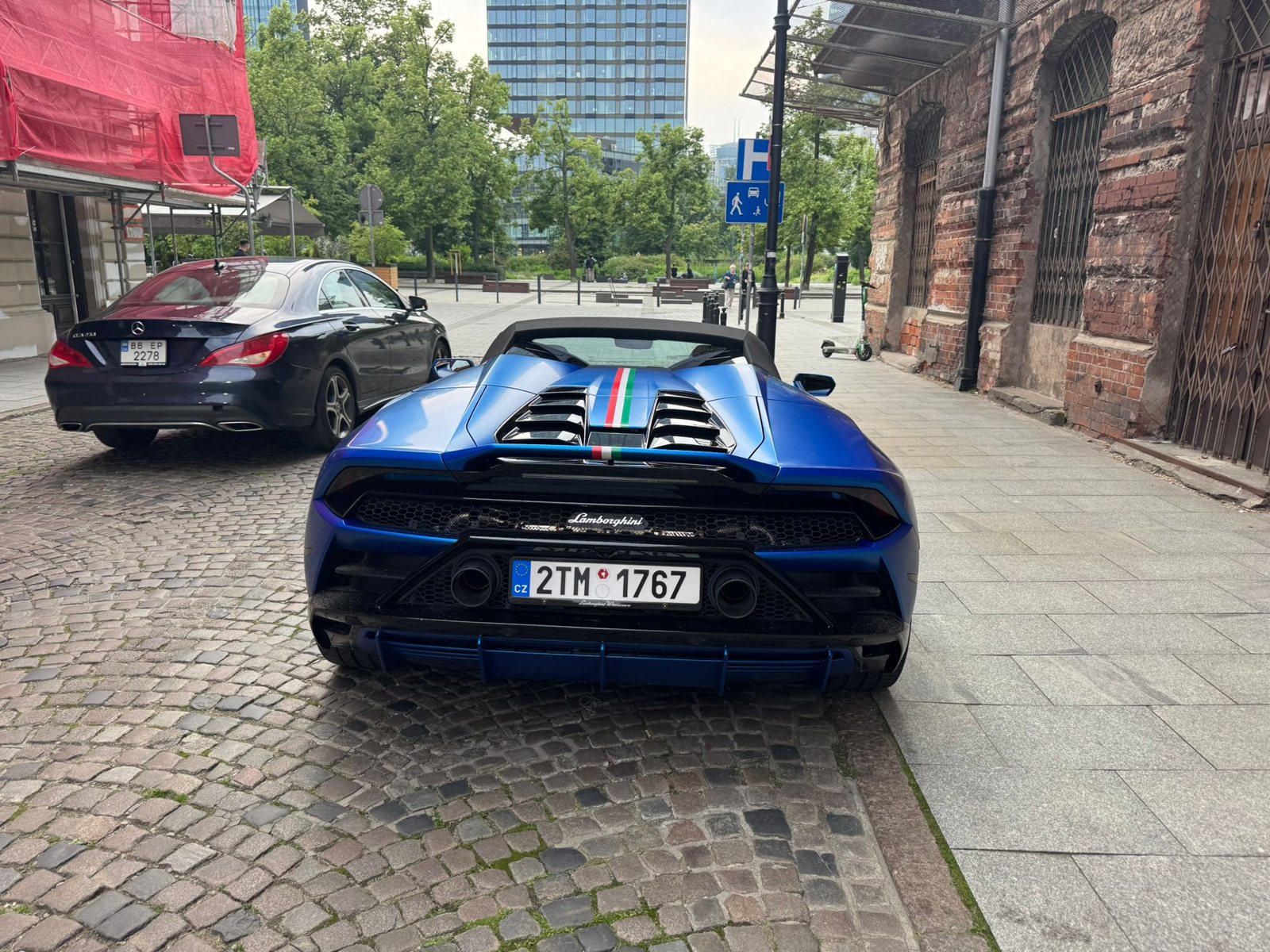 lamborghini-huracan-2023